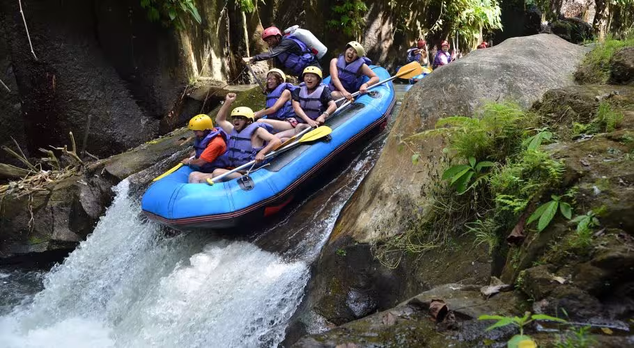 Bakas Levi Rafting Bakas Levi Rafting on Melangit River Bakas Levi Rafting Bakas Levi Rafting on Melangit River